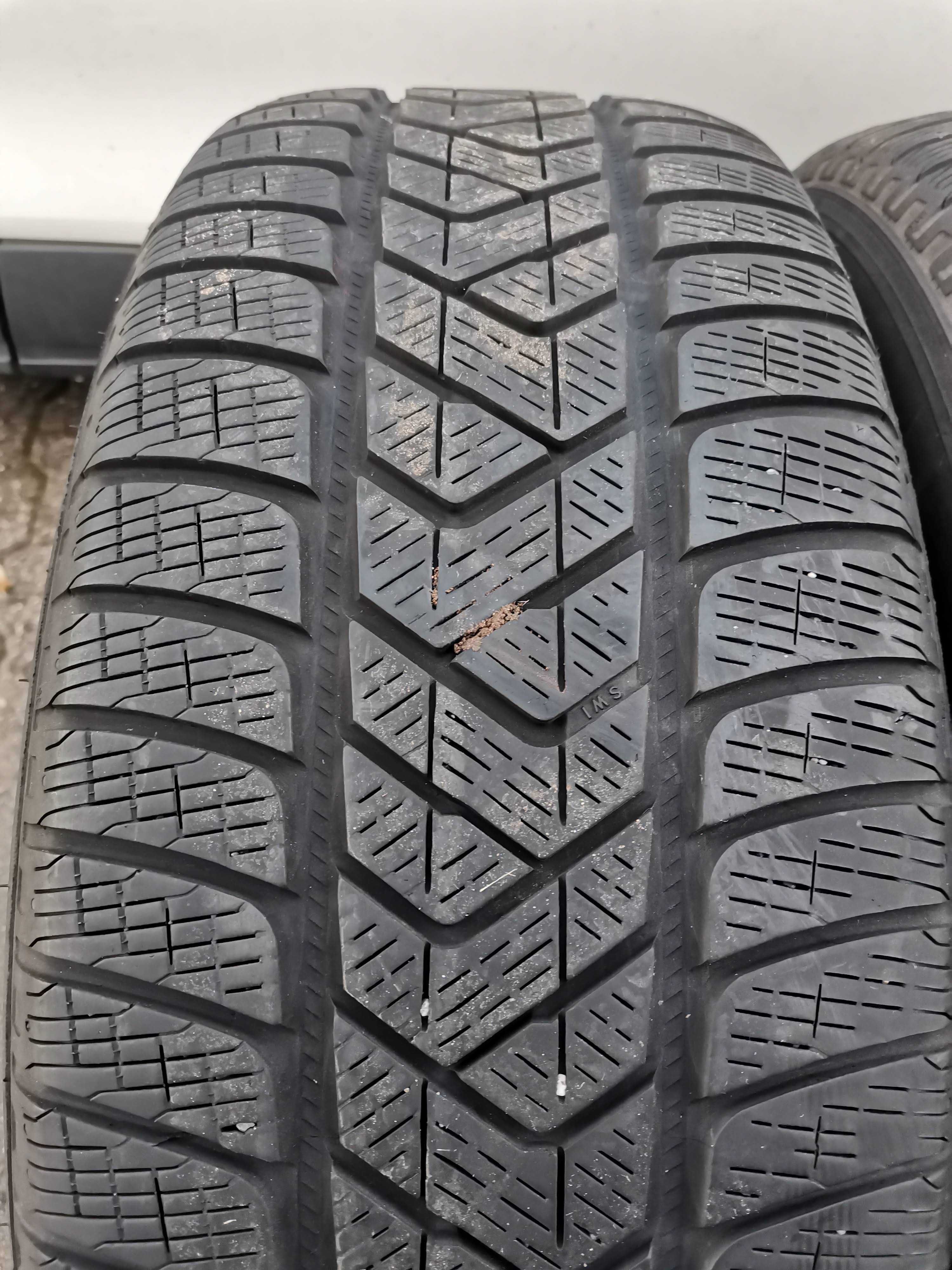 2 Opony zimowe Pirelli Scorpion Winter 235/60R18 107H