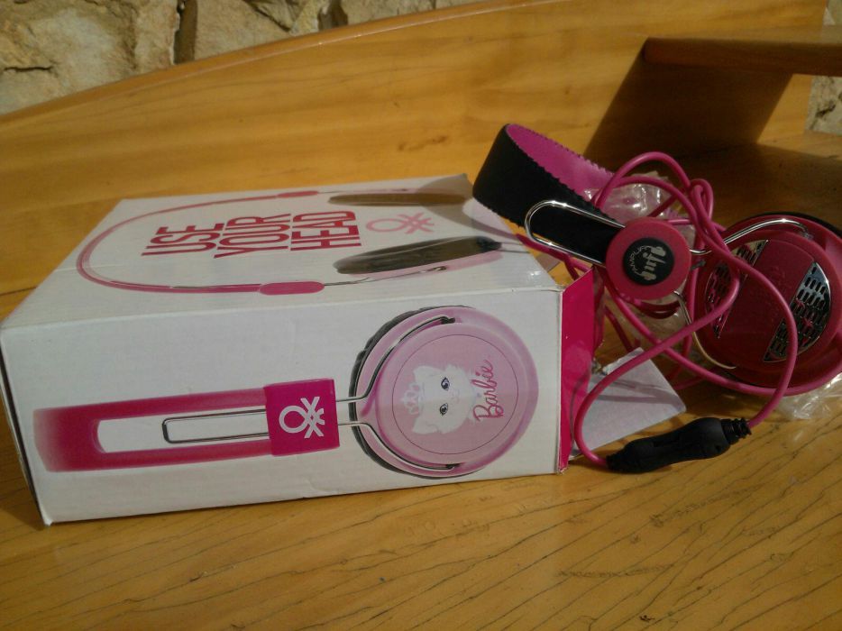 Auscultadores Benetton