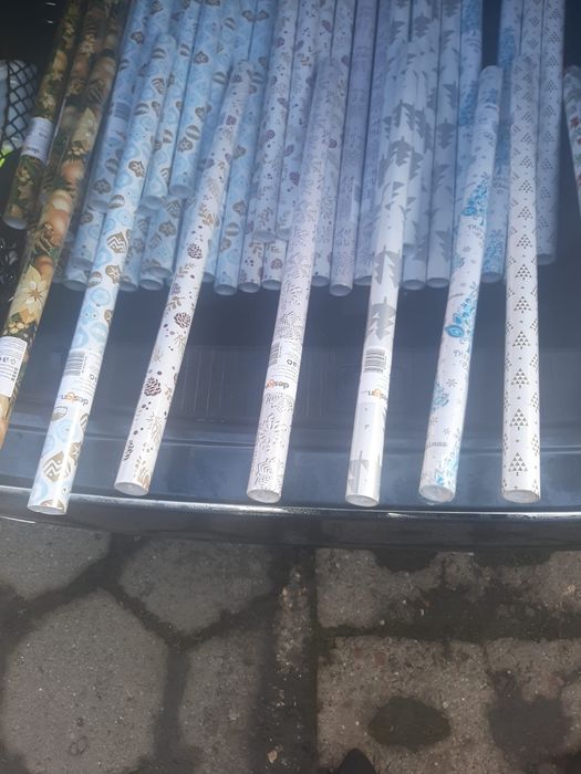 Świateczny papier ozdobny