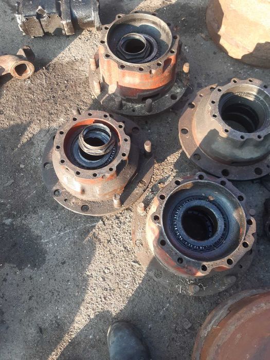 Ступіца І Renault Magnum