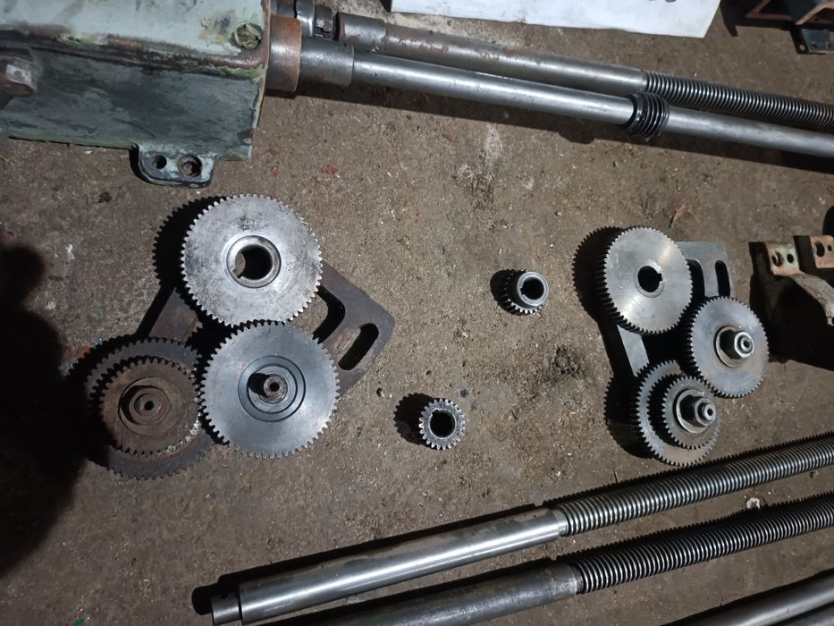 Коробка подач вінт вал гітара фартук серга токарний станок ТВ 4 6