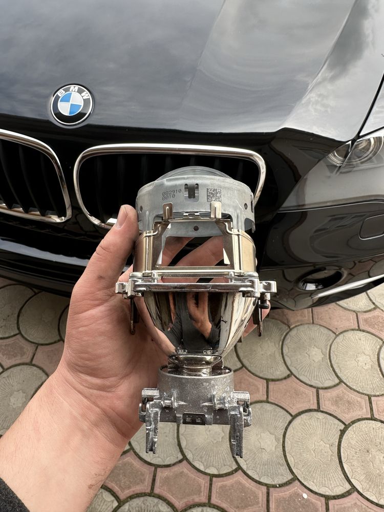 Продаю лінзу для bmw e70 e71