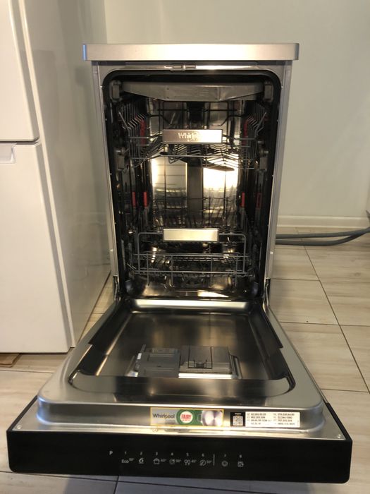 Zmywarka Whirlpool, 2 lata, stan idealny, 44.5 (szer.) x 60 x 85
