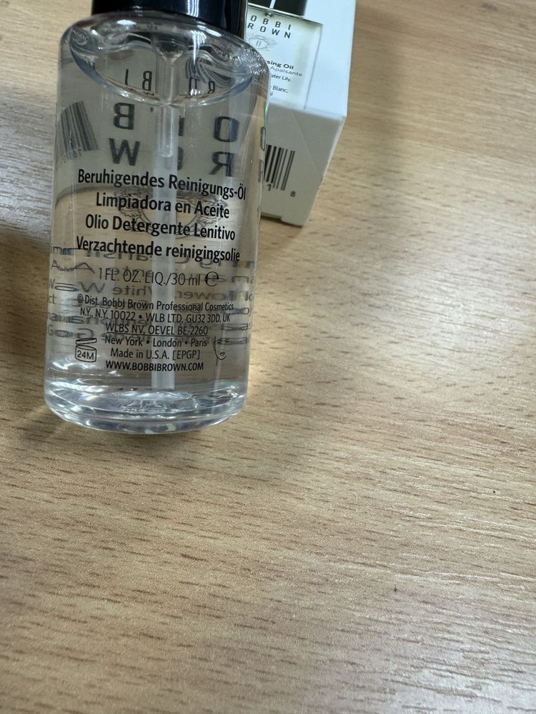 Масло для снятия макияжа BOBBY BROWN Soothing cleansing oil