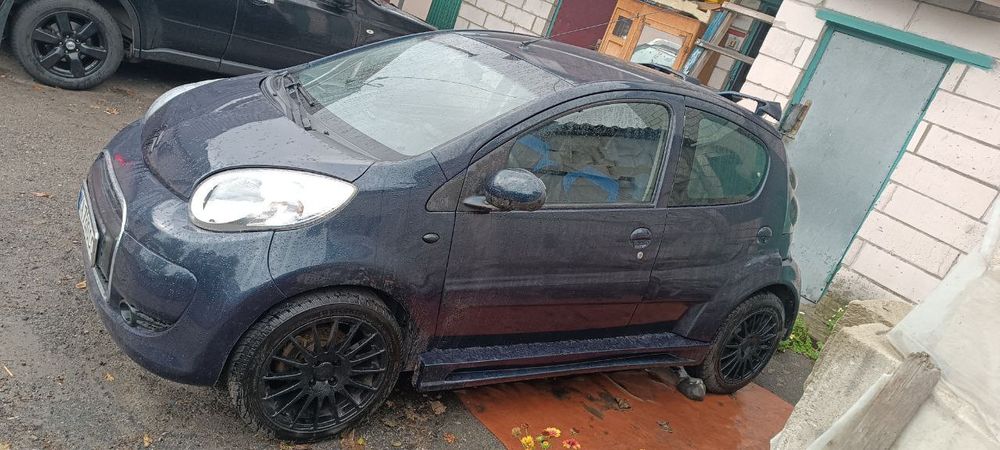 Продаю Citroen c1 2011 року. Робот.