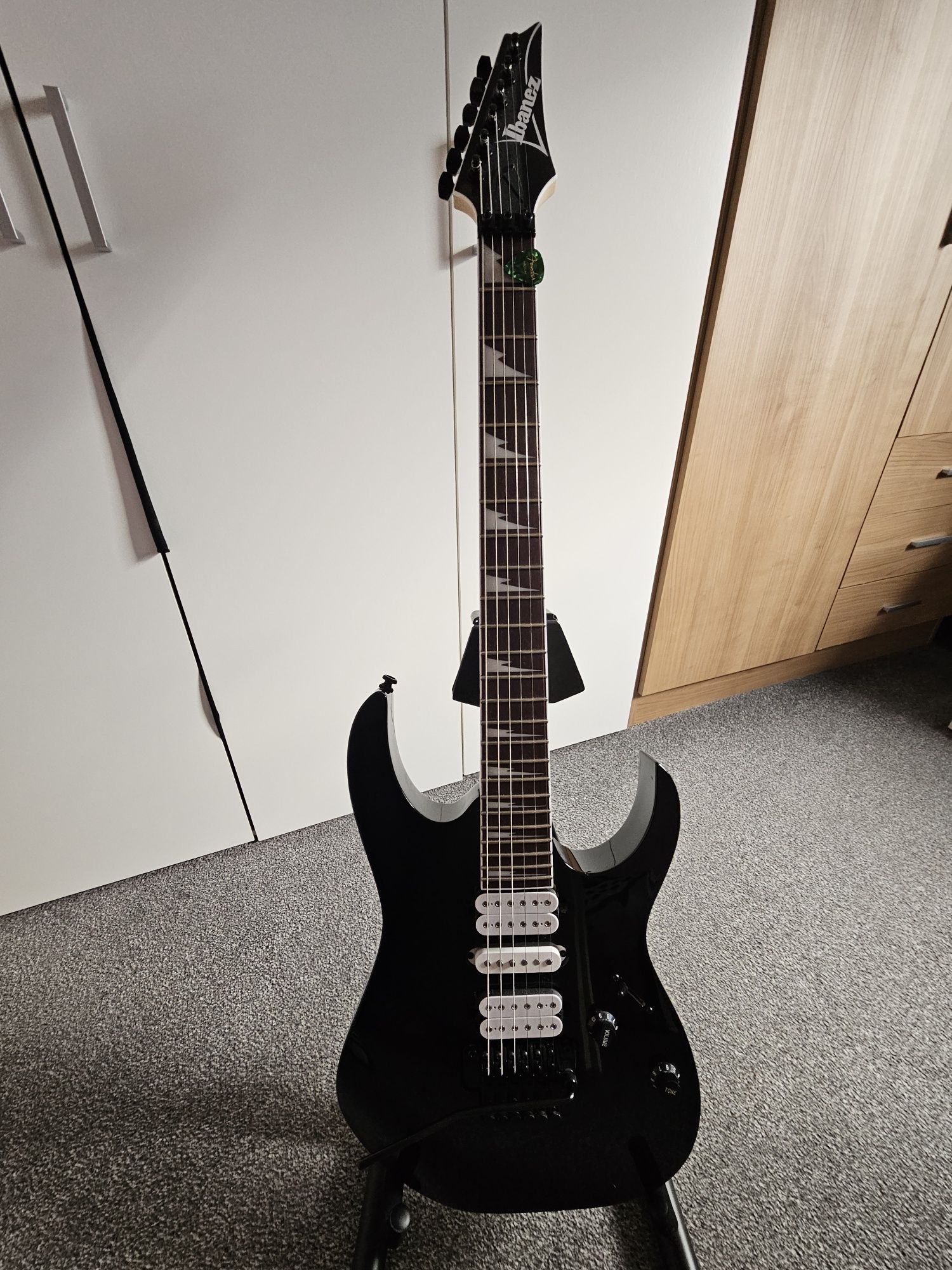 Ibanez RG470dx-tmn z pięknym casem