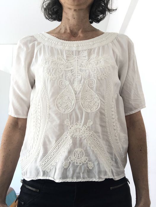 Blusa bordada Mango
