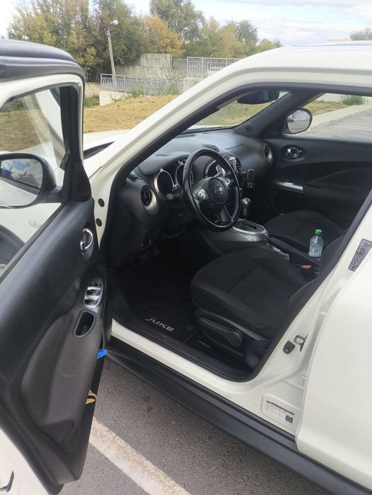 Продам Nissan Juke 1.6 turbo SV AWD 2011