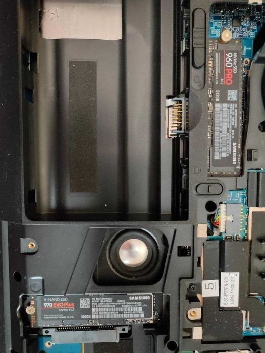 ноутбук Clevo P775TM1