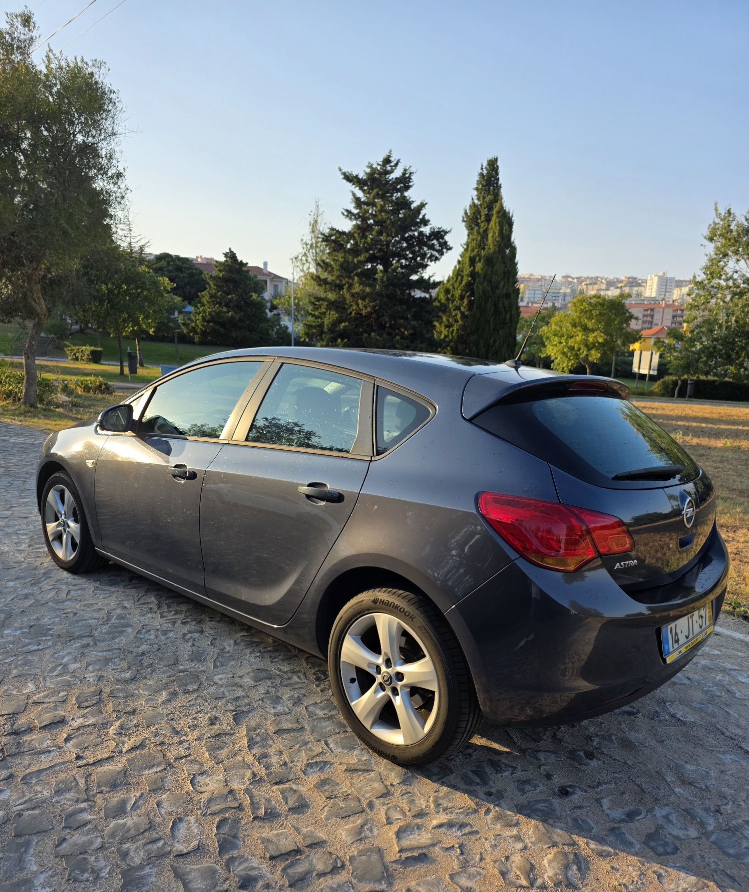 Opel Astra J 1.4 100 CV • 2010 • 98.000 km • Excelente estado — 5.800