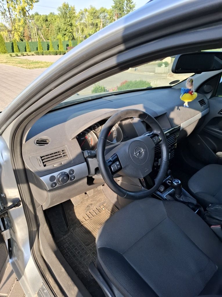Продам опель астра н 1.7