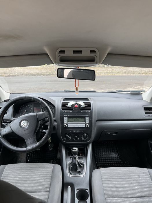 Volkswagen Golf V