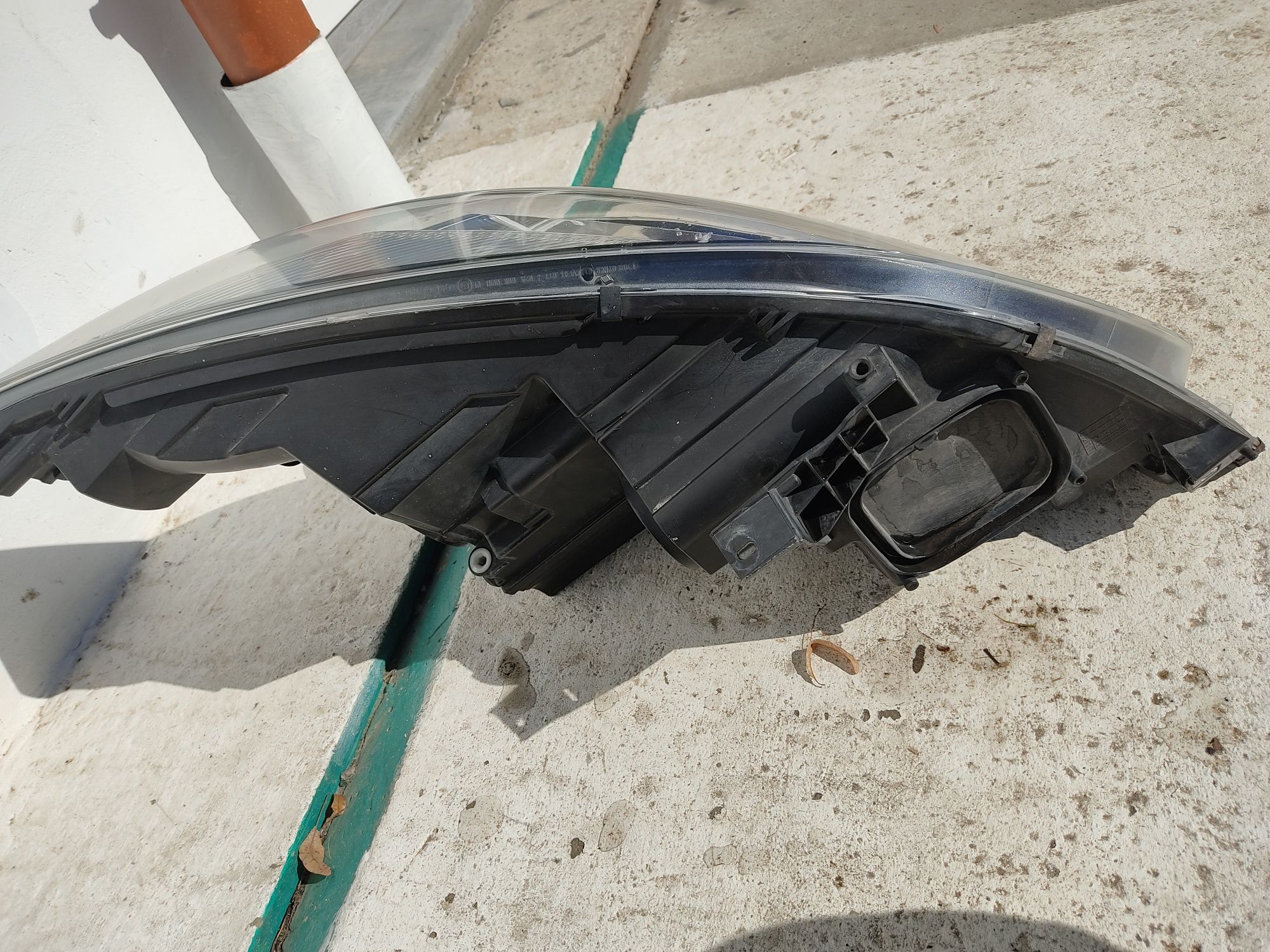 Фара передня Opel Zafira C 2016р 030126360205