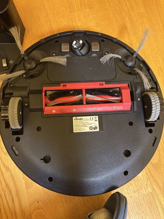 Продам робот пилелос з станцією