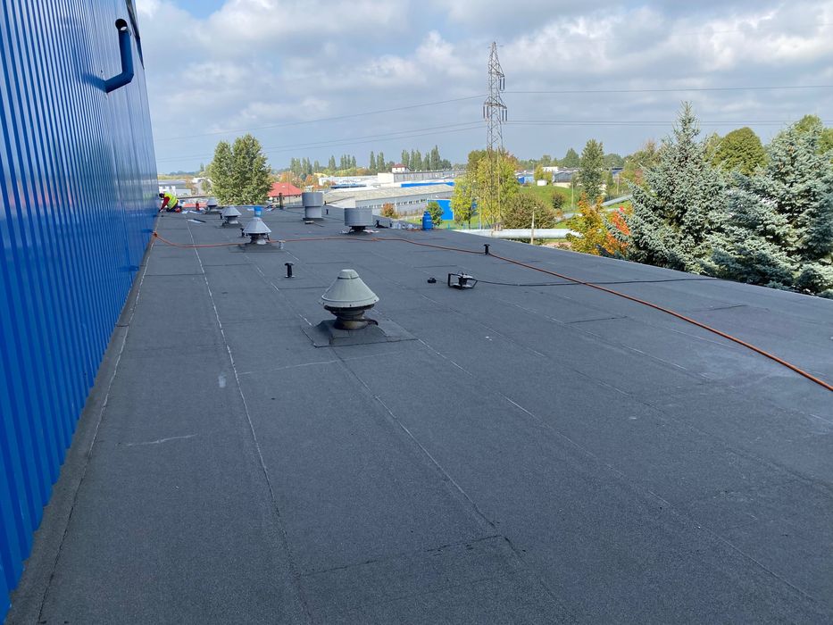 Krycie dachów hydroizolacje membrana pvc, papa, stropodach