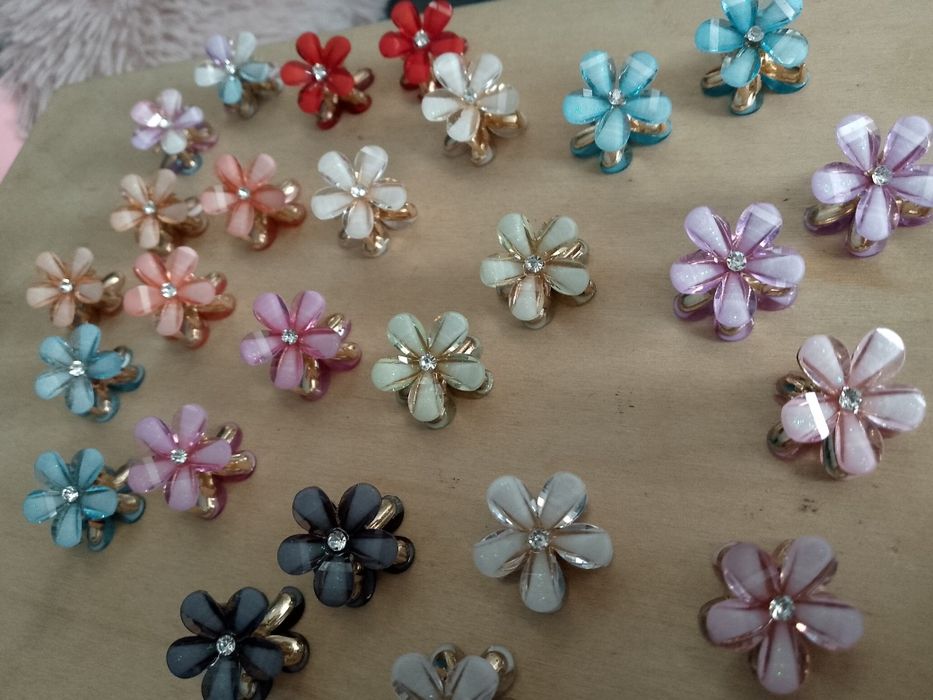 Spineczki do włosów