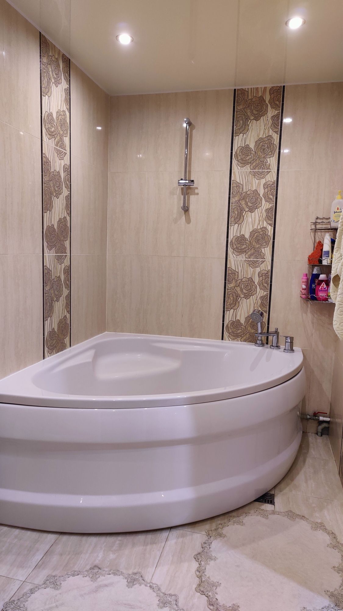 Без комиссии! Продам 5к в центре