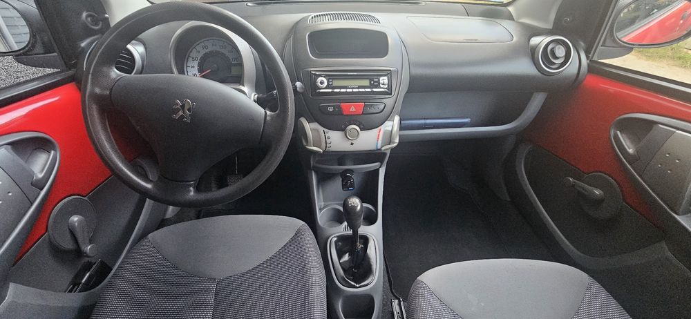 Peugeot 107, bardzo zadbany z małym przebiegiem