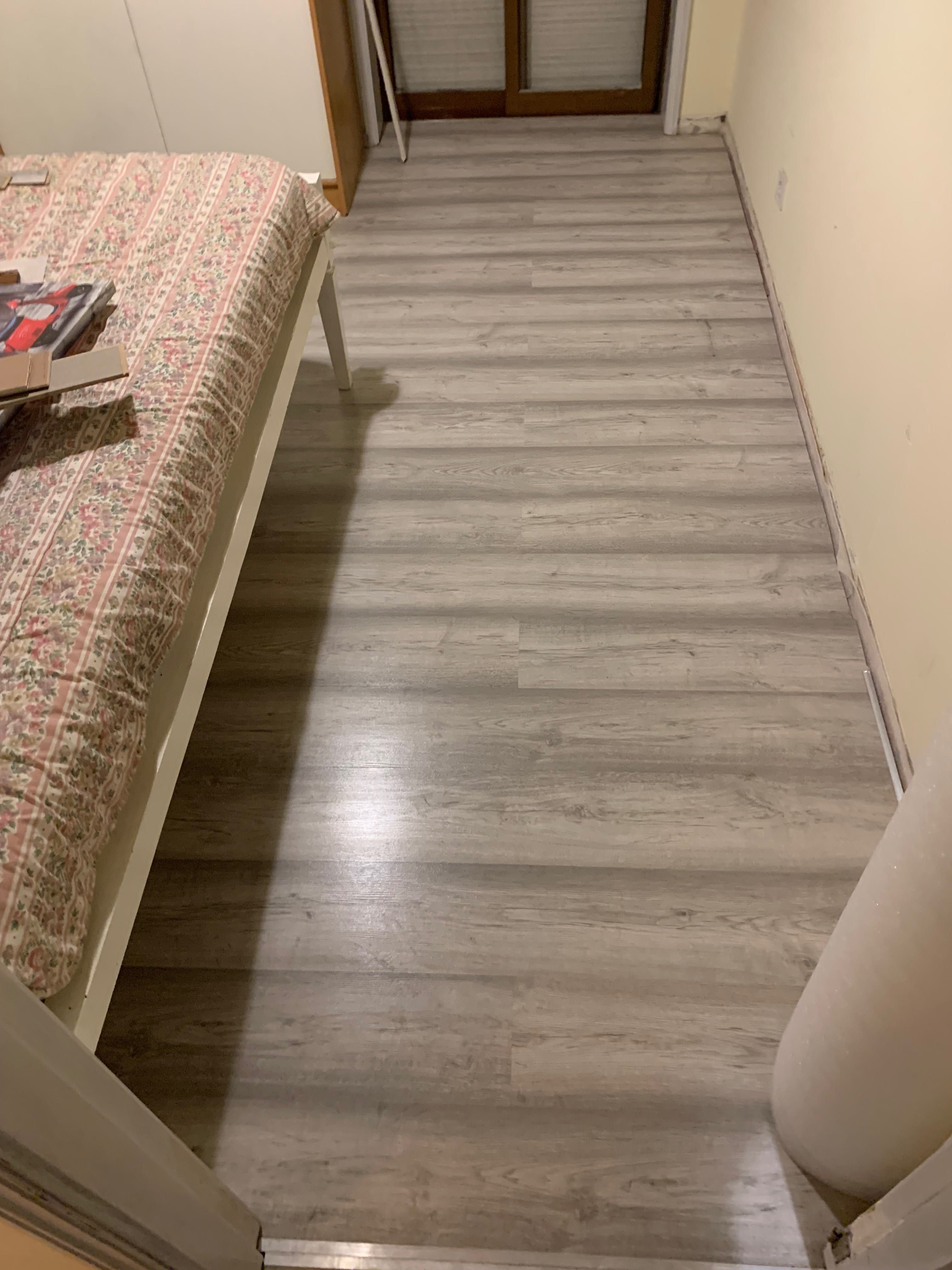 Aplicação de piso flutuante , vinílico e etc…