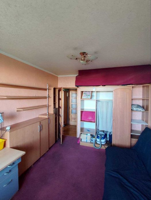 2-к. Русанівка, вул. Ентузіастів з видом на канал