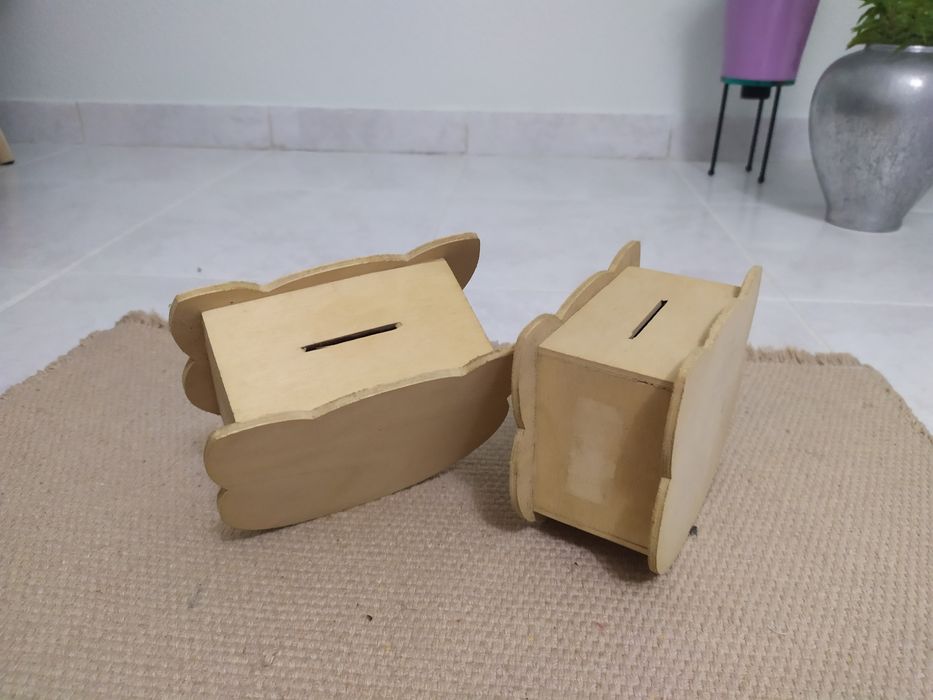 Mealheiros em madeira