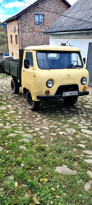 Уаз 452 бортовий