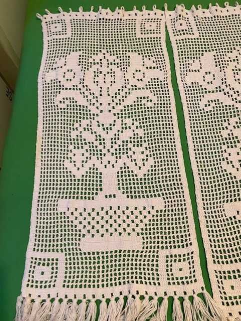 2 Lindos pares de cortinas brancas de crochet