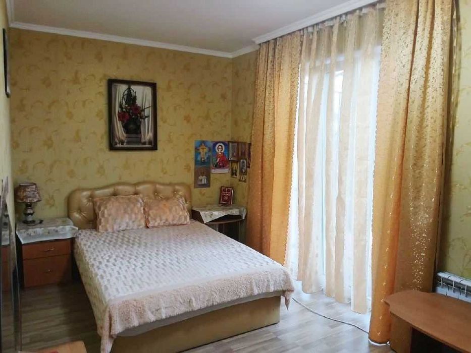 Новый таунхаус с ремонтом и мебелью в Лесках!