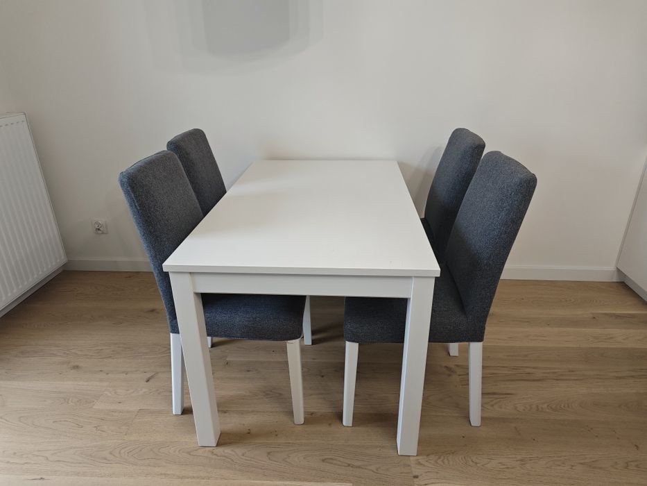 Stół LANEBERG z 4 krzesłami Bergmund IKEA
