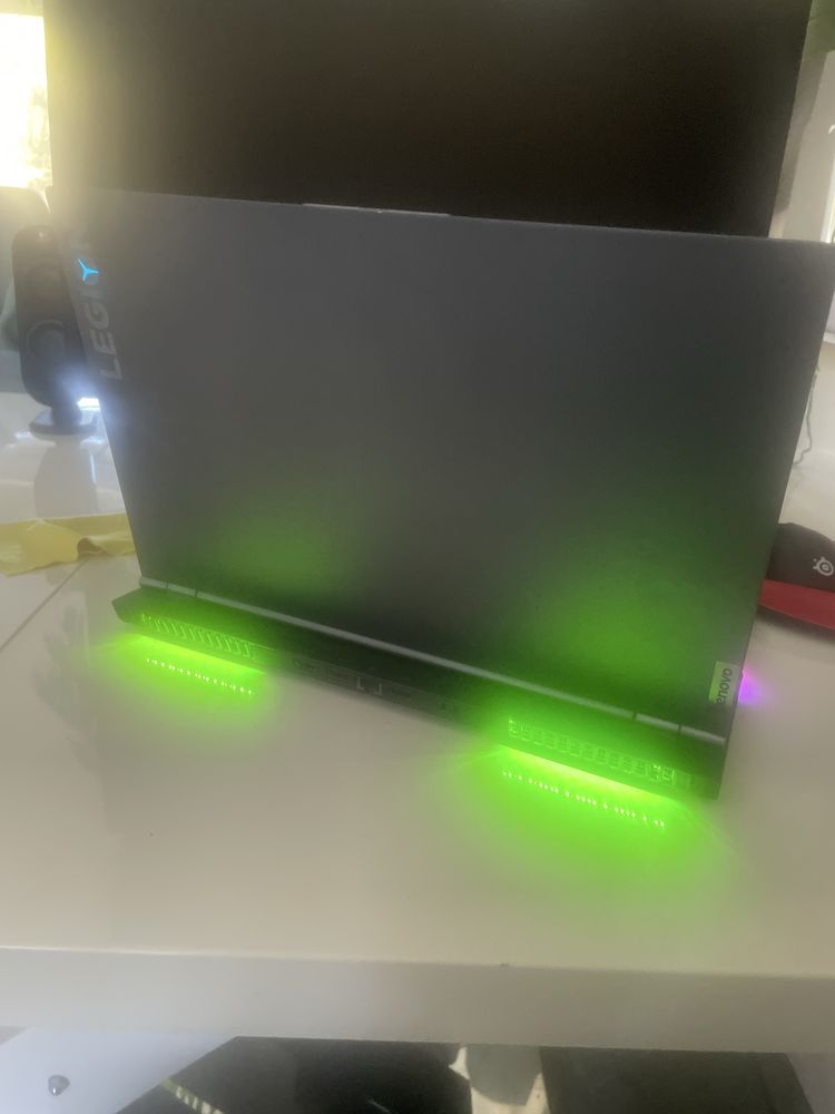 Laptop lenovo legion 7 15IMH05