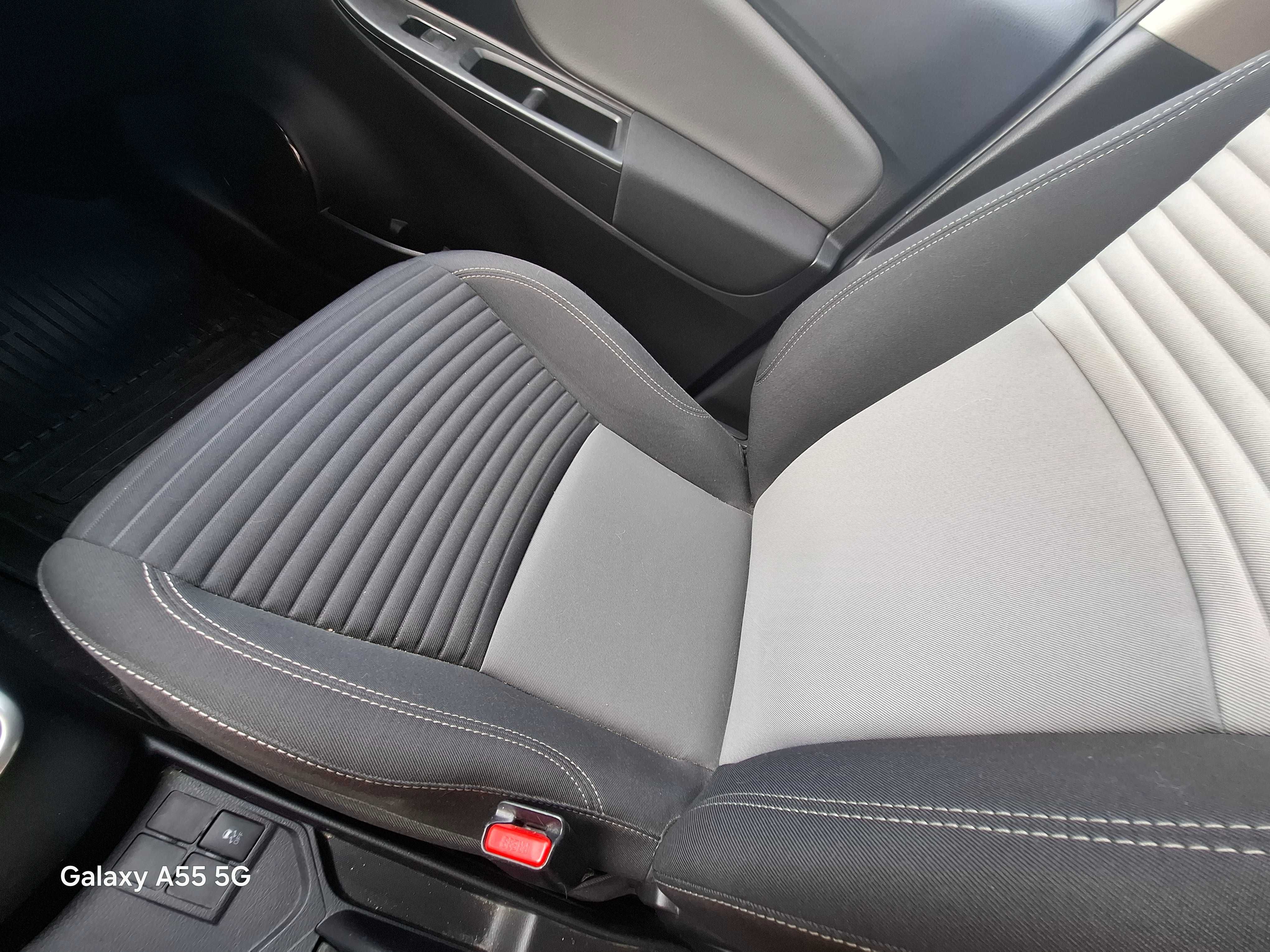 Toyota Yaris de 2018 com apenas 34600 km