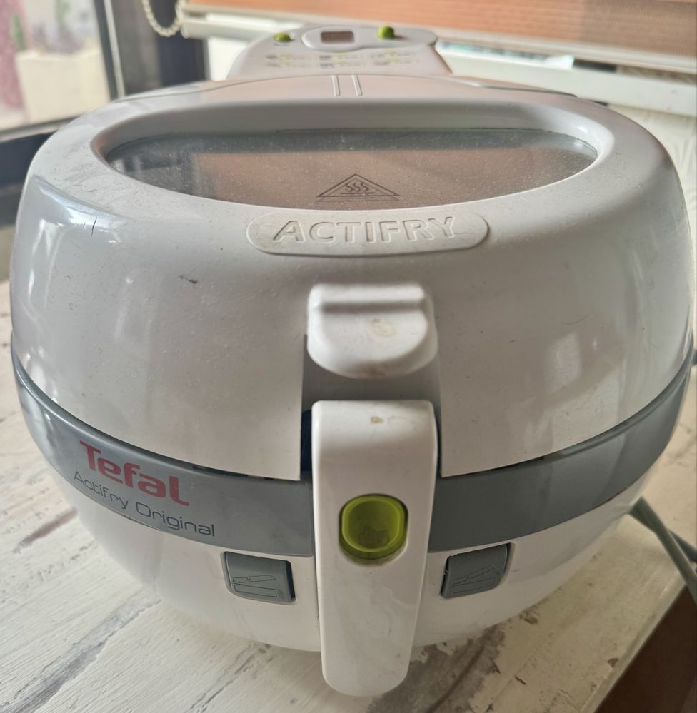 Air Fryer TEFAL em bom estado