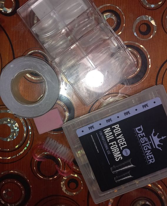 Продам набор для маникюра.