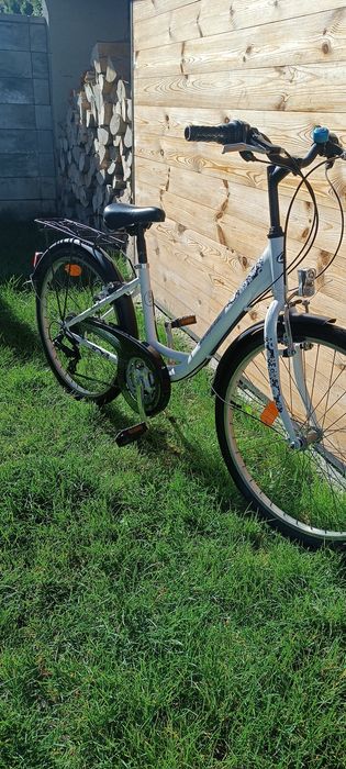 Rower biały Romet koła 24