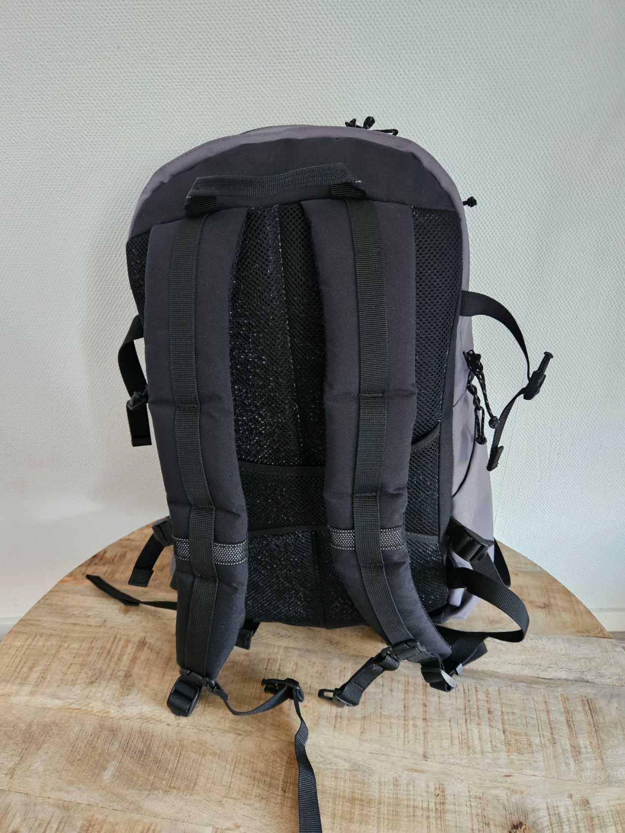 Ogio Alpha Convoy 320 Plecak miejski szary