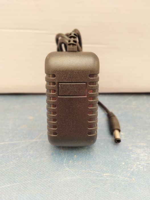 Блоки живлення 5В/2A , 12В/2А із штекером 5,5/2,5мм доТ2,SAT, SMART