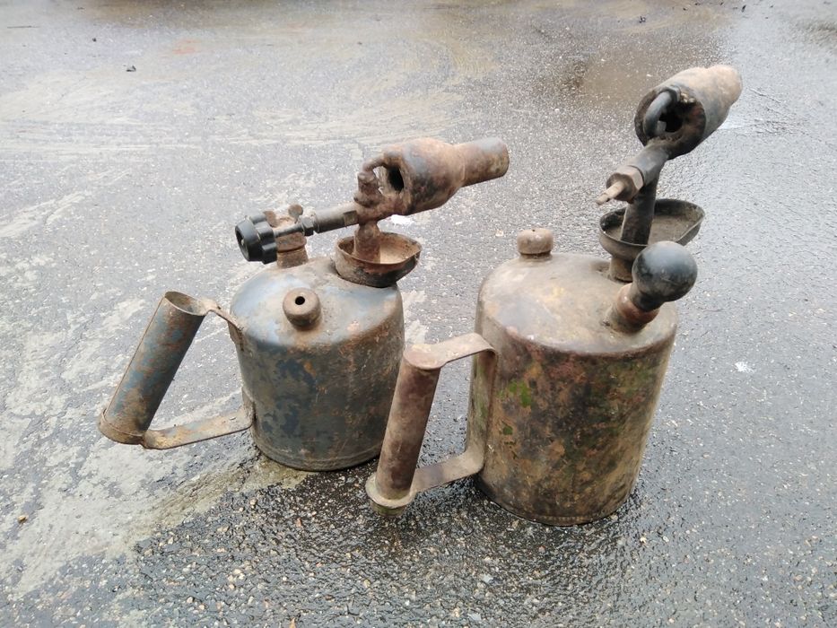 Продам бензинову бензинову паяльну паяльную лампу