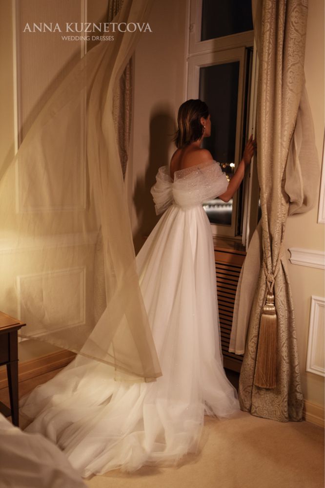Весільна сукня бренду Kuznetsova