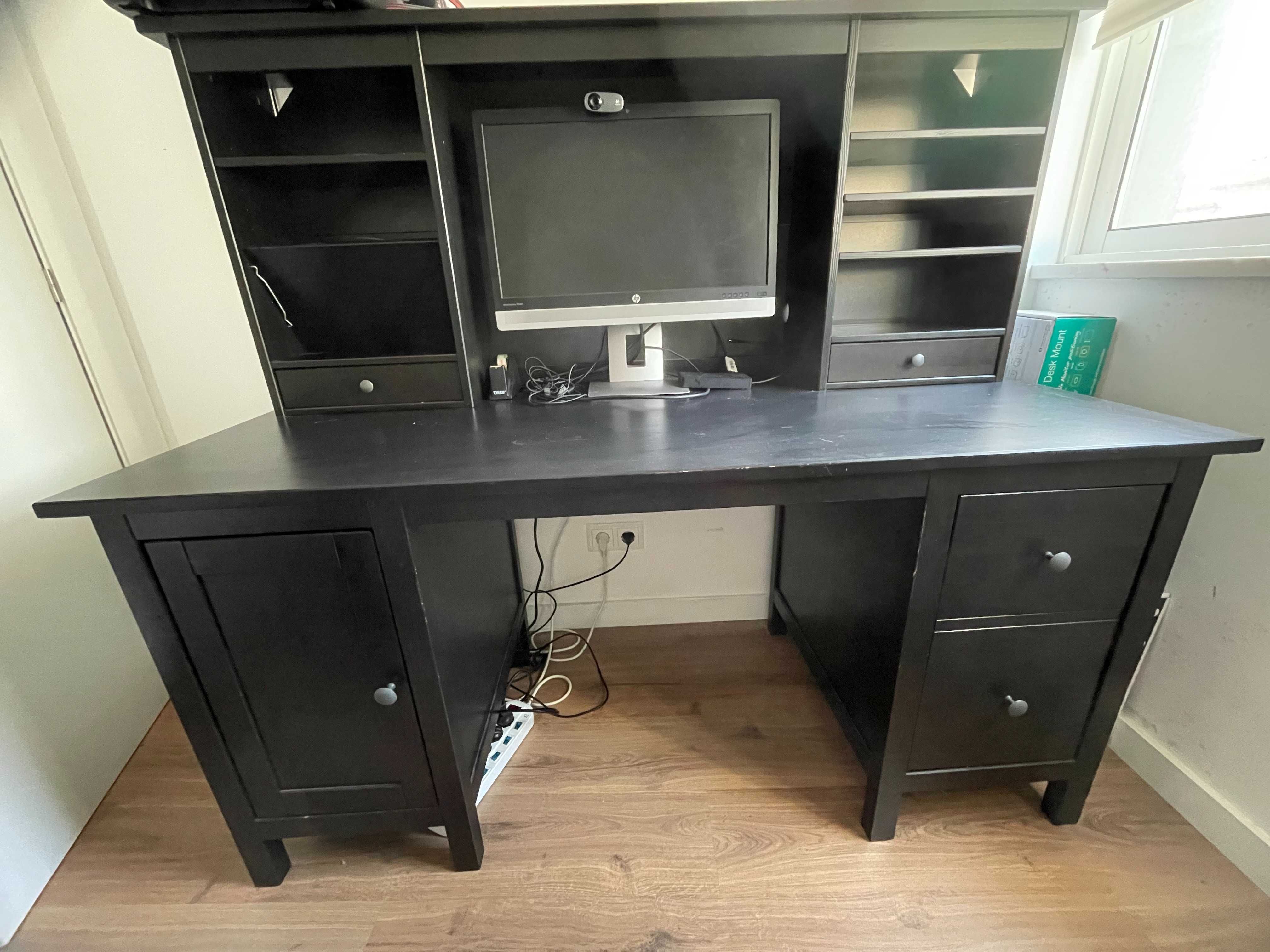 Secretária Hemnes IKEA