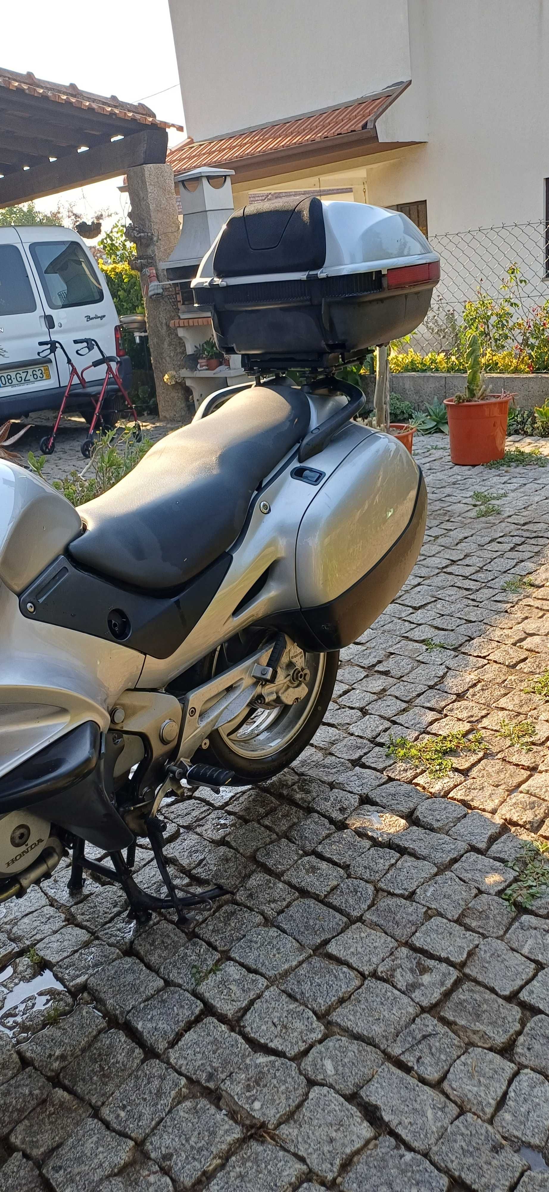 Honda dauville 650