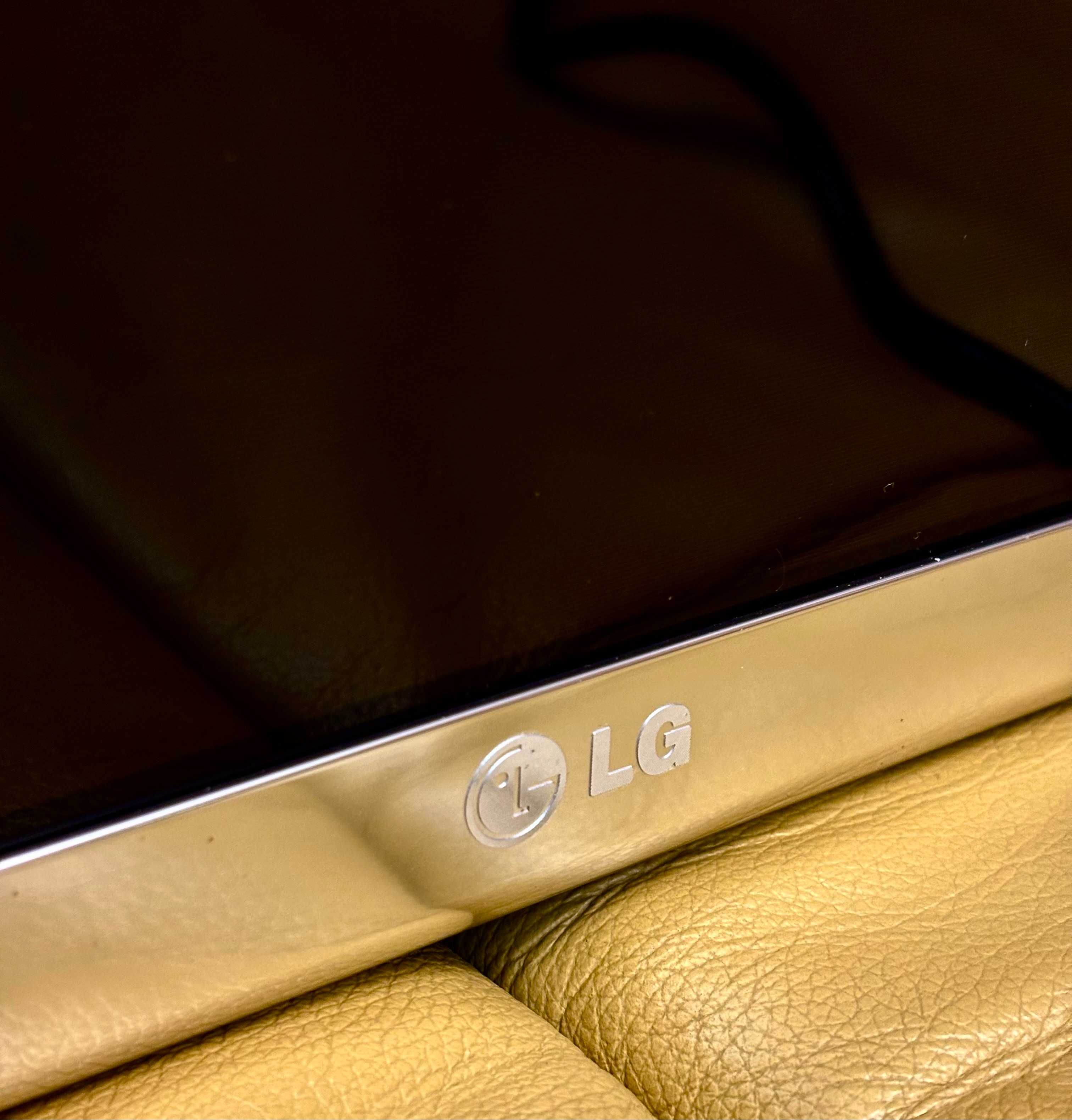 TV LG 42LM670S 42 cale stan idealny - świetna jakość za rozsądną cenę