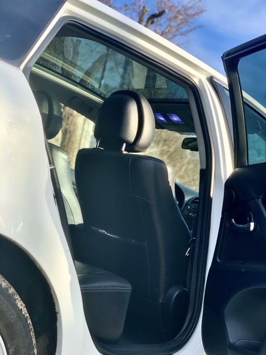 Продам Toyota Avensis T27, дизель 2.2 D4D