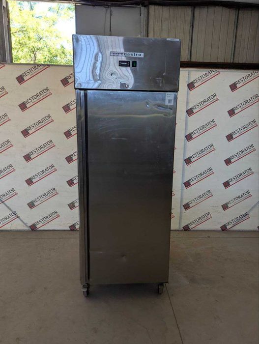Холодильна шафа GGM Gastro KS700N