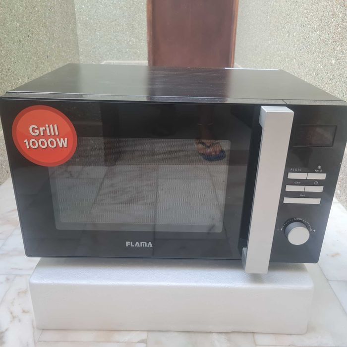 Microondas Flama preto 1000w C/grill
