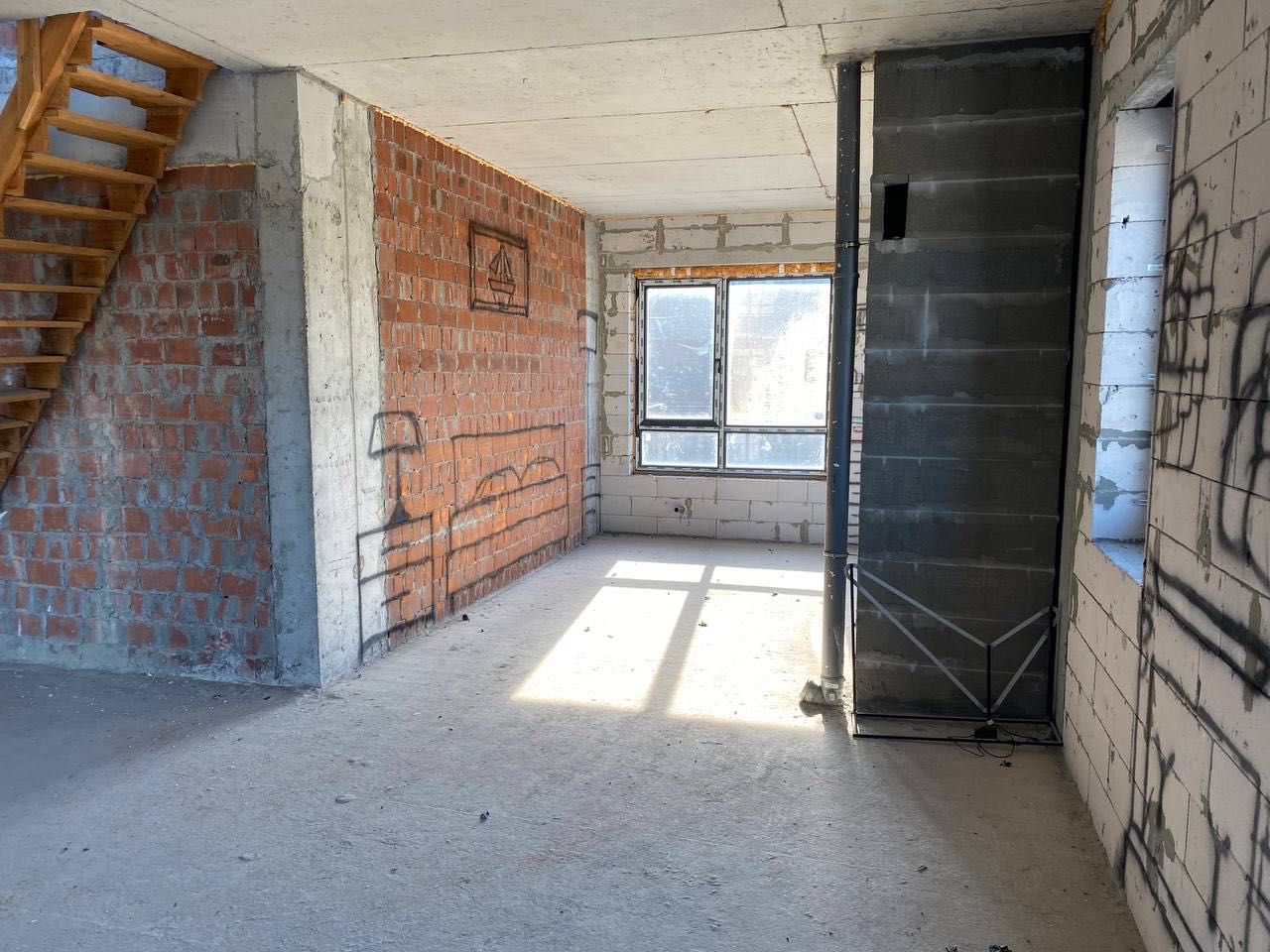 Продам двухуровневую квартиру в ЖК Ютландия 124м2 - мин.оформление!