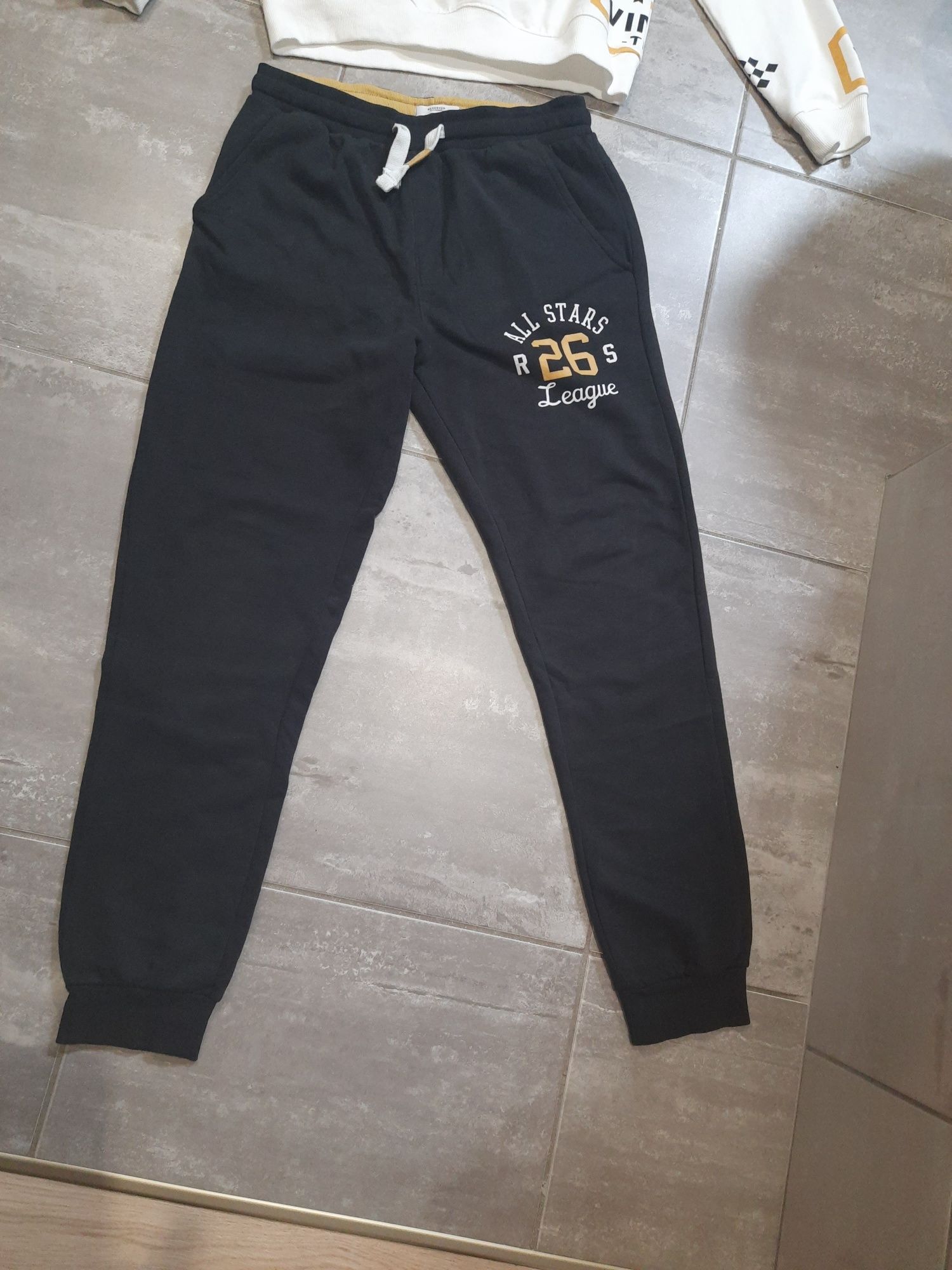 Bluza + Spodnie 164/170  Smyk, Reserved *nowe *