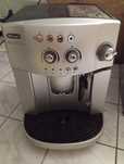 Ekspres do kawy DeLonghi magnifica