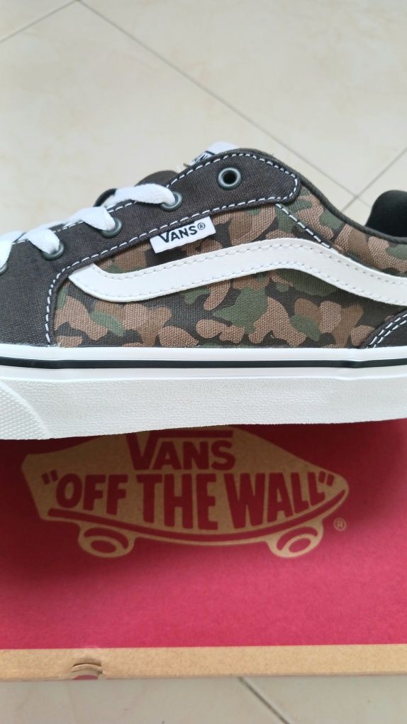 Sapatilhas Vans Novas