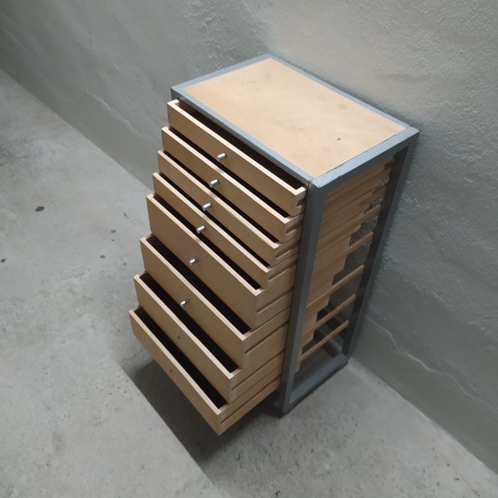 Szafka warsztatowa, metal + sklejka, 8 szuflad