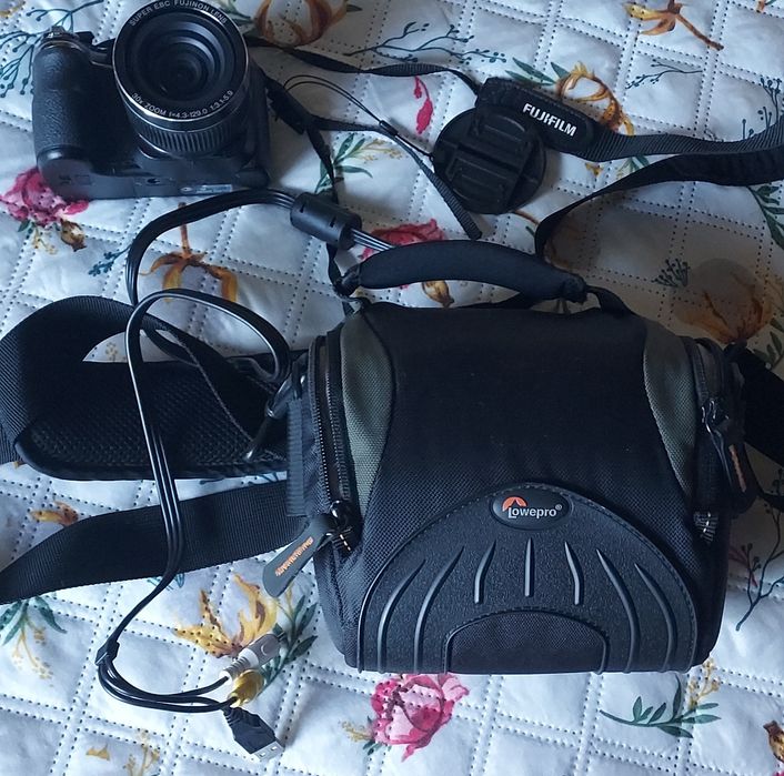 Maquina Fotográfica Fujifilm FINEPIX S 4000